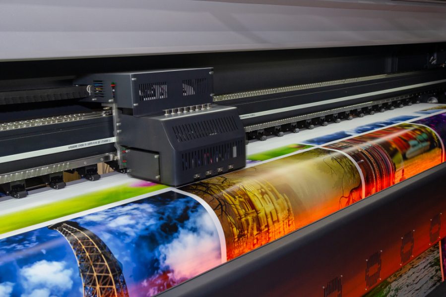 Large,Format,Printing,Machine,In,Operation.,Industry